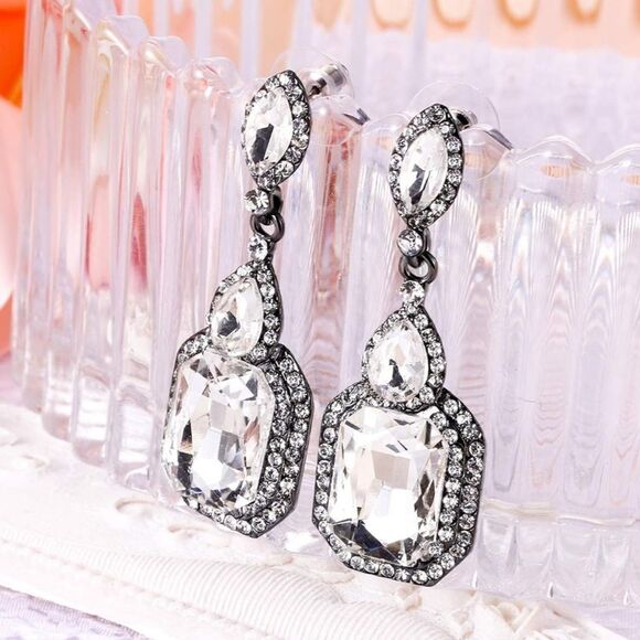 Gun Metal with White Diamond Austrian Crystal Infinity Chandelier Post Earrings - Picture 3 of 5